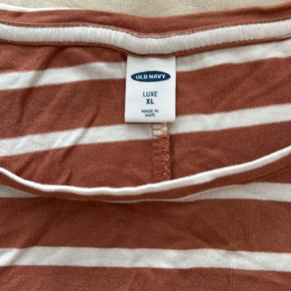BUNDLE!! Old Navy Striped Tank Tops - Black and Mauve - Picture 3 of 5